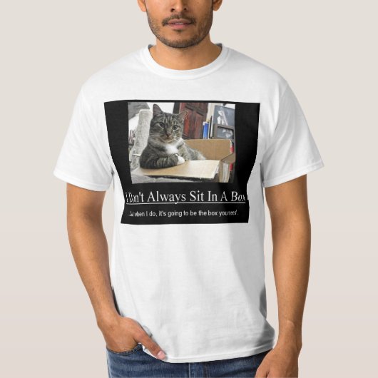 T-shirt Le chat se repose dans la boîte… (Devant)