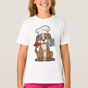 T-shirt Le chien cuisinier avec le casquette et la spatule