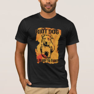 T-shirt le chien d'émeute est prêt à combattre