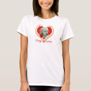 T-shirt Le chien est chemise de dames d'amour