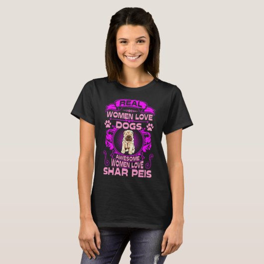 T-shirt Le chien impressionnant de Shar Peis d'amour de (Devant entier)