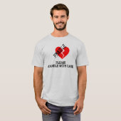 T-shirt Le coeur fragile, manipulent svp avec soin (Devant entier)
