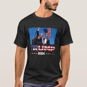 T-shirt Le drapeau américain Donald Trump tire sur le rall