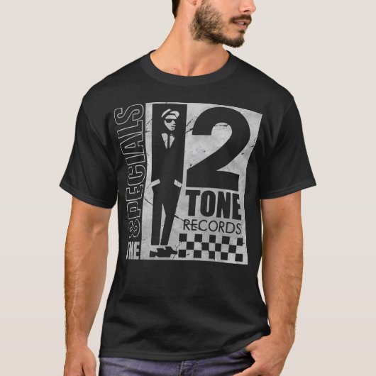 T-shirt Le Groupe Spécial Populaire Avec De Nombreuses Cha (Devant)
