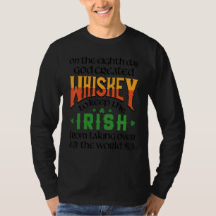 T-shirt Le Huitième Jour Dieu a créé Whiskey St Patrick'