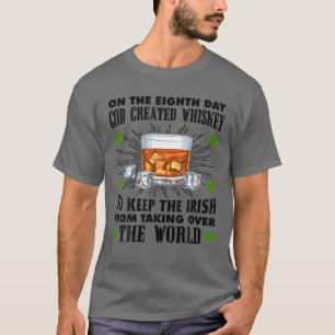T-shirt Le huitième jour, Dieu créa le whiskey St. Patrick
