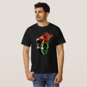 T-shirt Le lion sort du drapeau sud-africain (Devant entier)