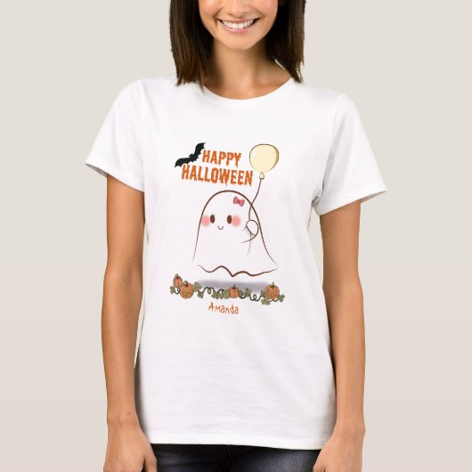 T-shirt Le mignon fantôme d'Halloween portant le nom d'une (Devant)