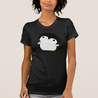 T-shirt Le pingouin mignon de Kawaii indique salut le