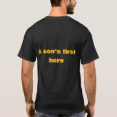T-shirt Le premier héros d'un fils. (Dos)