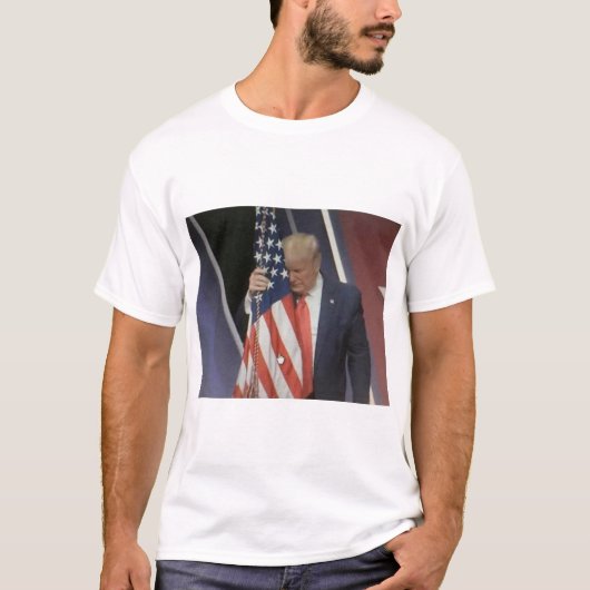 T-shirt Le président Trump accablé le drapeau américain (Devant)