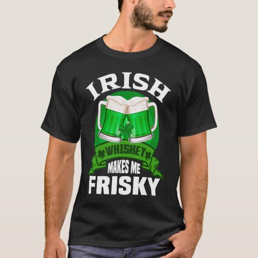 T-shirt Le pyjama vert de la St Patrick's Day fait Whiskey (Devant)