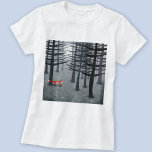 T-shirt Le renard et la forêt<br><div class="desc">Un renard rouge sauvage solitaire se dresse sous les pins dans une forêt sombre. Une peinture paysagère pour les amoureux des animaux,  de la nature et de la faune.</div>