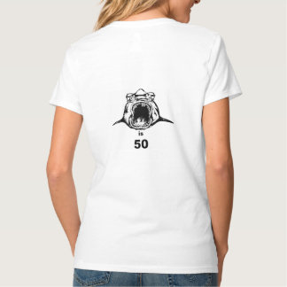 T-shirt Le requin célèbre est 50