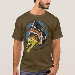 T-shirt Le requin mange un chat
