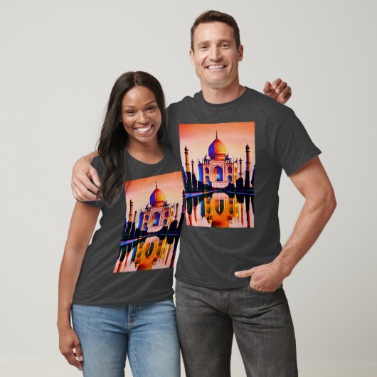 T-shirt Le Taj Mahal contre un ciel couché de soleil (Unisexe)