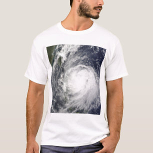 T-shirt Le typhon Lupit au large des Philippines