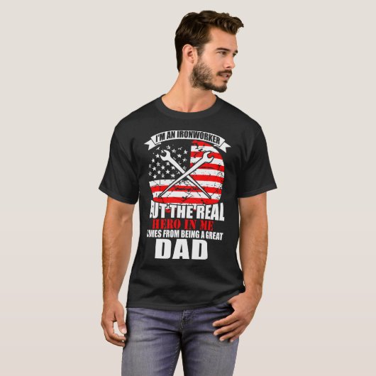 T-shirt Le vrai héros de serrurier vient dans moi étant (Devant entier)