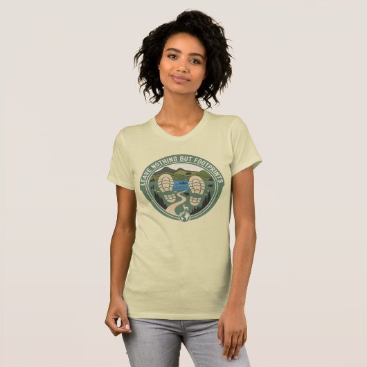 T-shirt Leave Nothing But Footprints – Eco-Friendly Hiking (Devant entier)