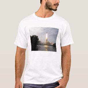 T-shirt L'effort de navette spatiale enlève 4