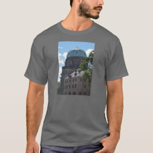 T-shirt L'église Sainte-Elizabeth à Nuremberg, Allemagne