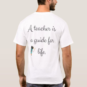 T-shirt L'enseignement est une oeuvre de coeur au sein de