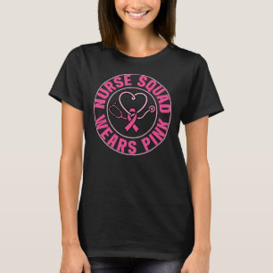 T-shirt L'équipe infirmière porte un badge à ruban de stét