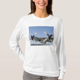 T-shirt Les ailes d'un LC-130 Hercule