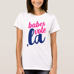 T-shirt Les bébés de la Kamala votent un texte bleu rose c