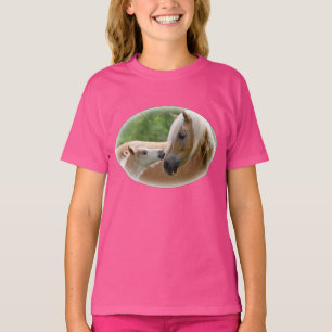T-shirt Les chevaux de Haflinger poulinent et jument