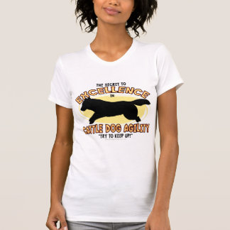 T-shirt Les dames secrètes de chien de bétail d'agilité