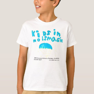 T-shirt Les enfants de Raven dans la chemise de mouvement