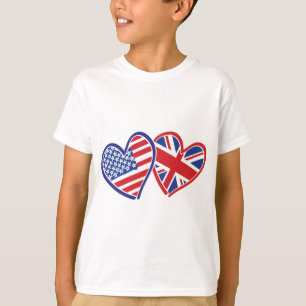 T-shirt Les Etats-Unis et le R-U aux coeurs montrant