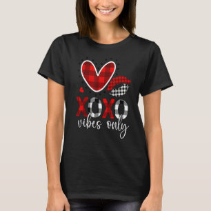 T-shirt Les femmes AIMENT le coeur Saint Valentin XO XO XO