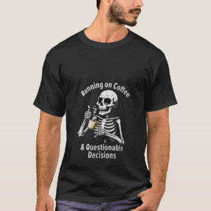T-shirt Les femmes qui courent sur le café et la décision
