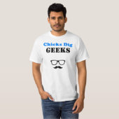 T-shirt Les filles adorent les geeks (Devant entier)
