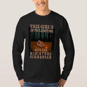 T-shirt Les Filles En Camping Avec Son Schnauzer Miniature