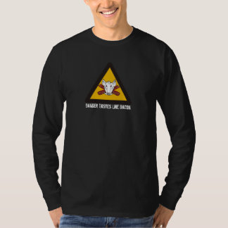 T-shirt Les goûts de danger aiment le lard (le longsleeve)