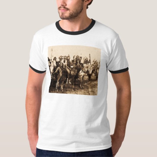 T-shirt Les guerriers puissants de cru de Sioux (Devant)