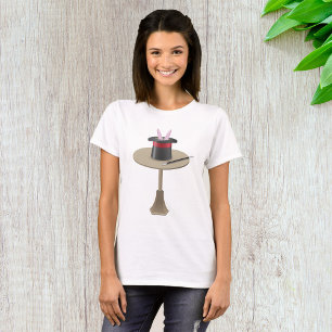 T-shirt Les Magiciens Rabbit Dans Un Casquette