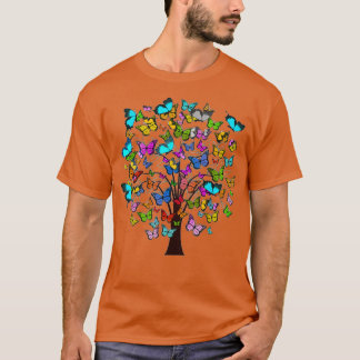 T-shirt Les papillons comme feuilles sur une femme d'arbre
