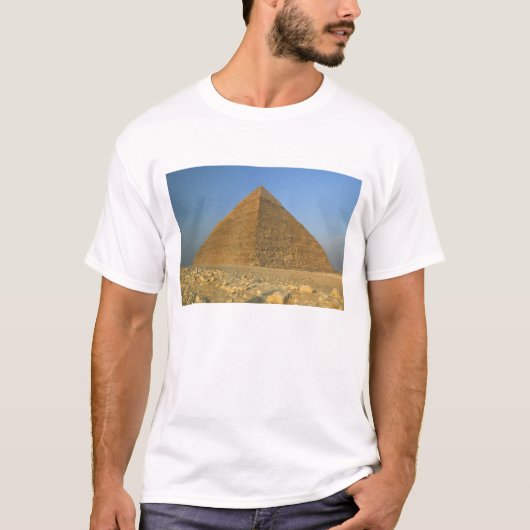 T-shirt Les Pyramides de Gizeh, qui ont presque 5000 (Devant)