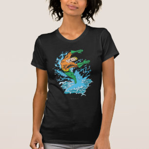 T-shirt Les sauts d'aquaman dans la vague