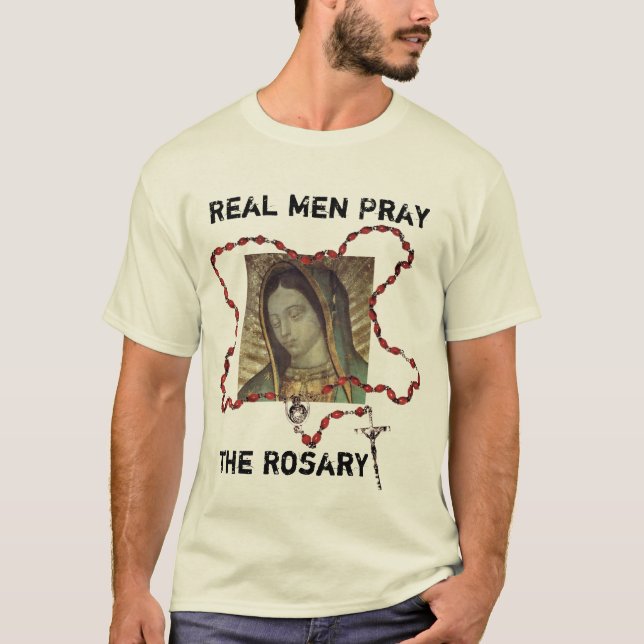 T-shirt Les vrais hommes prient le chapelet (Devant)
