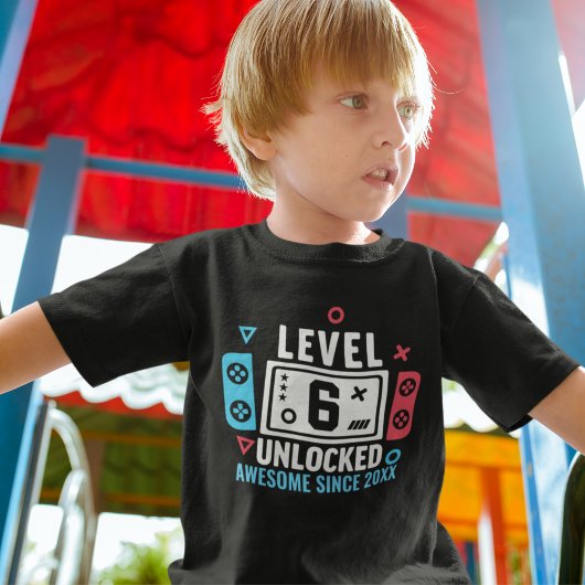 T-shirt LEVEL 6 UNLOCKED Gamer Birthday – Custom Year