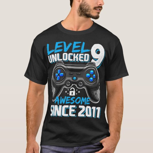 T-shirt Level 9 Awesome Since 2011 Video Game 9th (Devant)