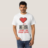 T-shirt Level Up Your Love, Retro Pixel Gaming Design (Devant entier)