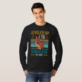 T-shirt Leveled Up to Bonus Dad 2023 New Stepdad Gamer (Devant entier)