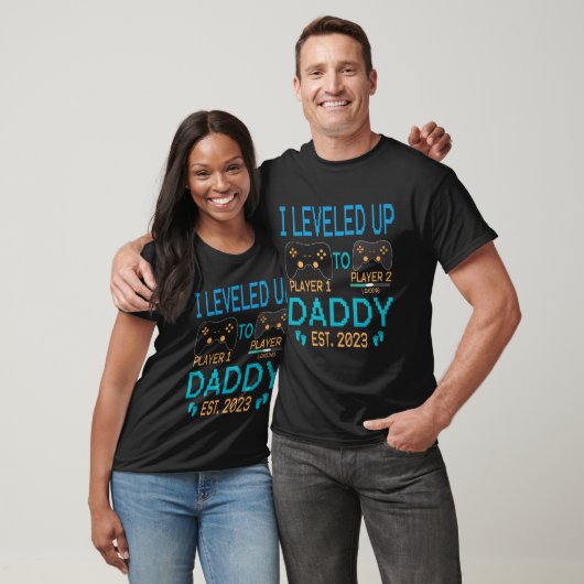 T-shirt Leveled Up To Daddy 2023  (Unisexe)