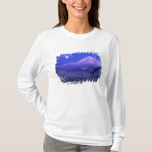 T-shirt Lever de lune sur le mont Hood en hiver, Oregon